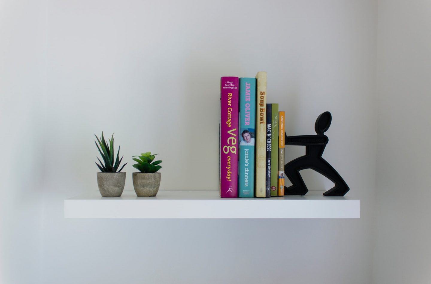minimalist shelf decor